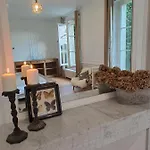 فندق مبيت وإفطار La Maison Pelloquin