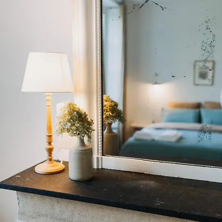 Bed & Breakfast La Maison Pelloquin 4*
