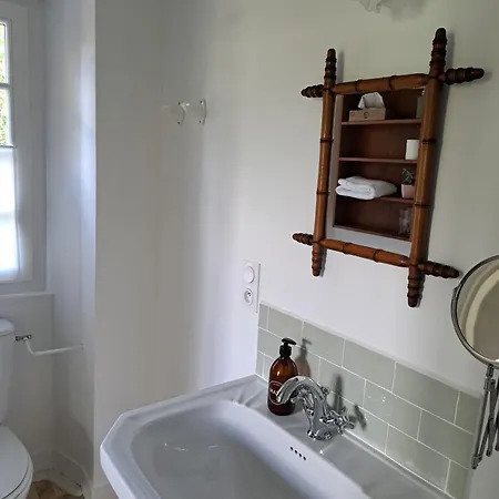 Bed & Breakfast La Maison Pelloquin 4*