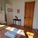 La Maison Pelloquin Bed & Breakfast 4*