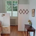 La Maison Pelloquin Bed & Breakfast 4*