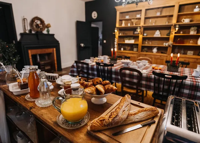 Bed & Breakfast La Maison Pelloquin 4*