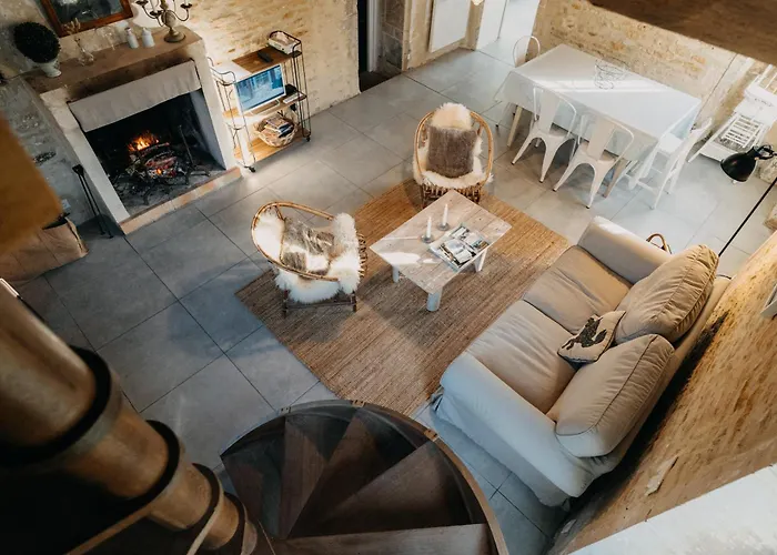 La Maison Pelloquin Bed & Breakfast 4*