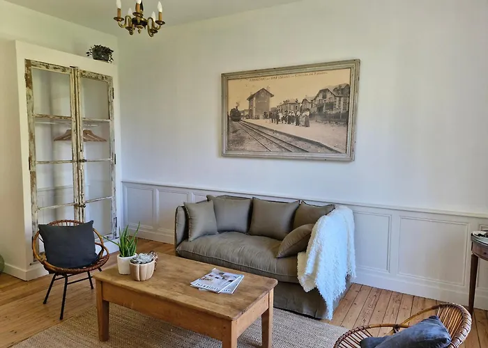 Bed & Breakfast La Maison Pelloquin 4*